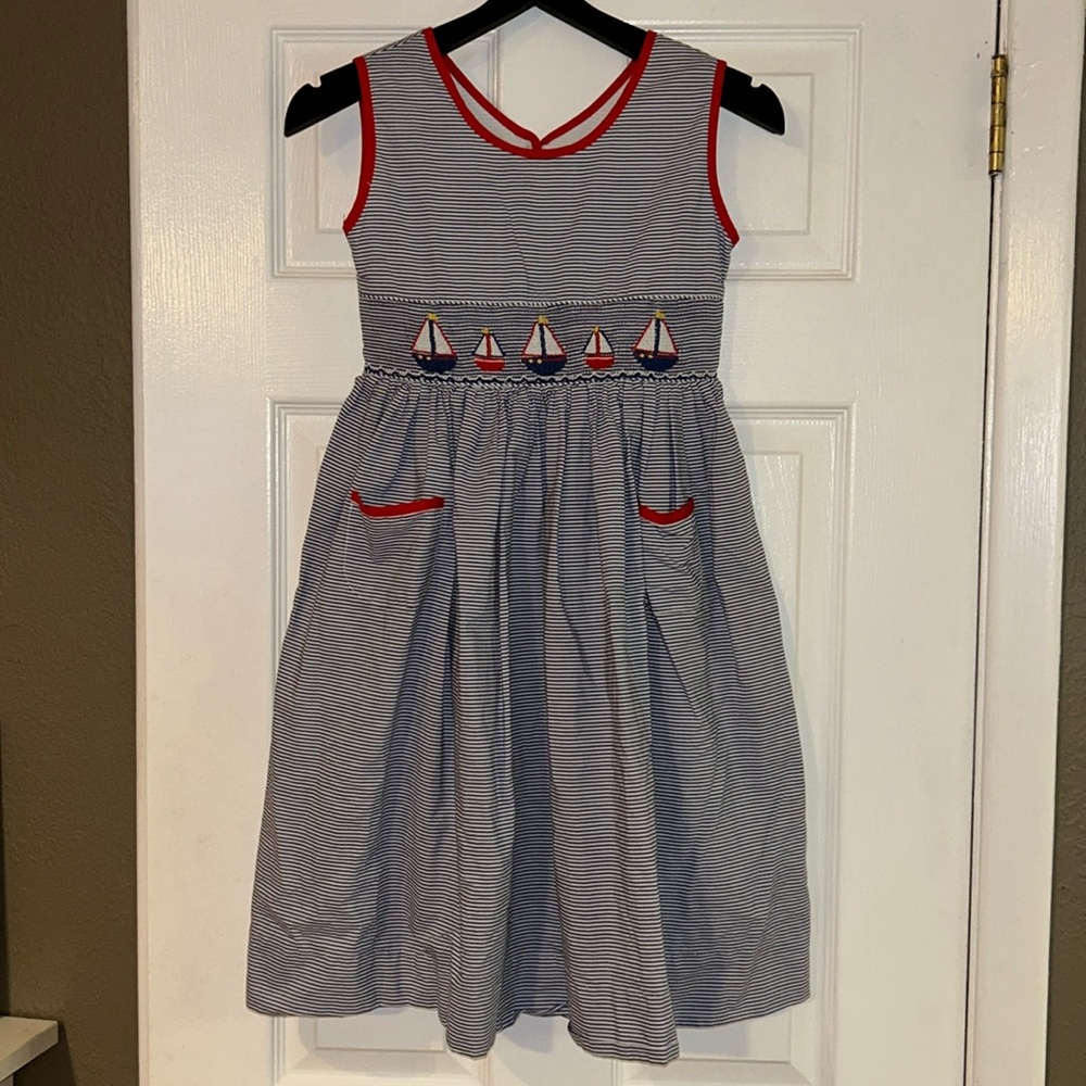 Anavini hand smocked dress - Picture 3 of 9
